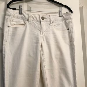 American Eagle Skinny Kick White Denim